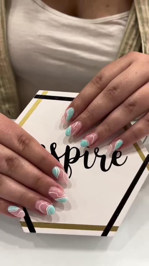 Video de diseño de uñas